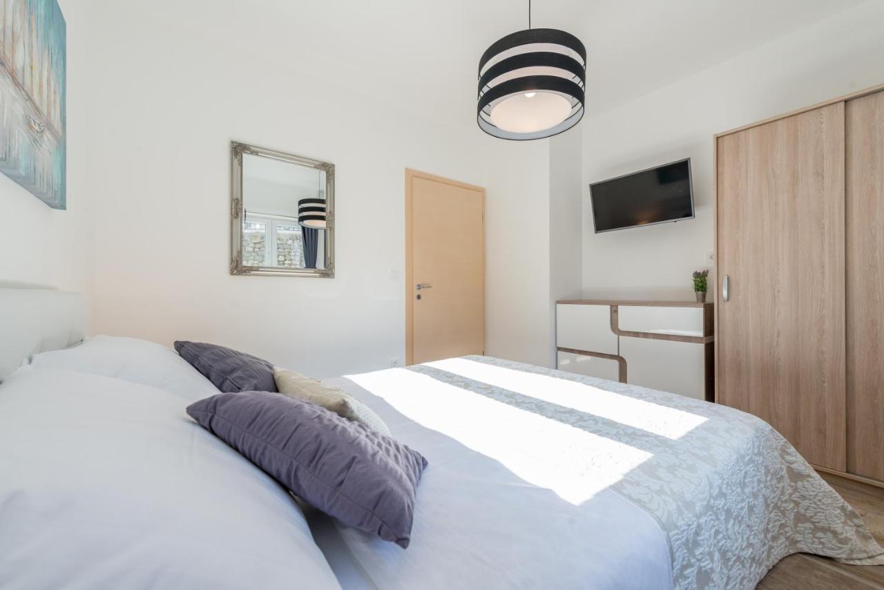 דוברובניק Apartments Helen מראה חיצוני תמונה